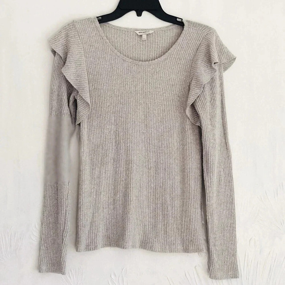 Lucky Brand | Grey Ruffle Shoulders Ribbed Lightweight Sweater Size XS - Picture 4 of 5